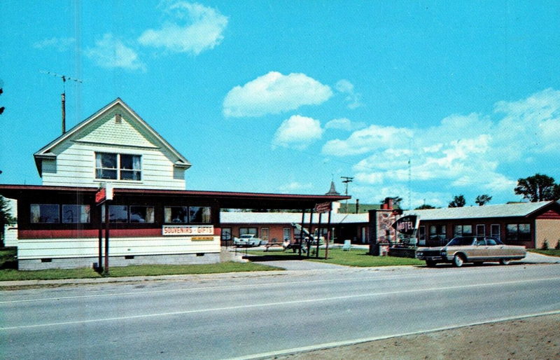 Ellis Motel & Restaurant - Vintage Postcard